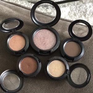 Mac eyeshadow bundle